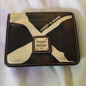 Authentic giraffe leather Dooney and Brooke wallet
