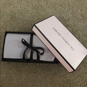 Victoria secret jewelry travel