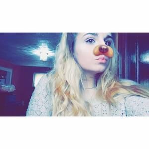 Meet your Posher, Alyssa