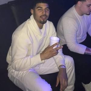 Meet your Posher, Davon