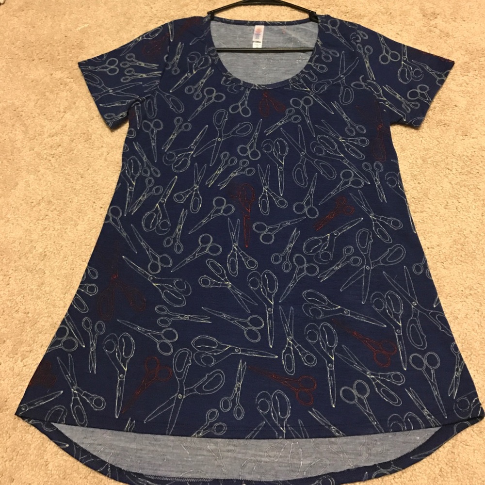 Lularoe xs classic tee