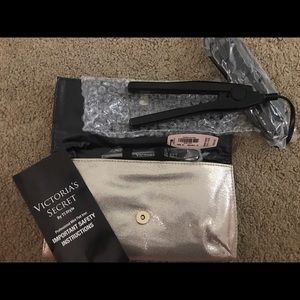 Victoria secret mini flat iron