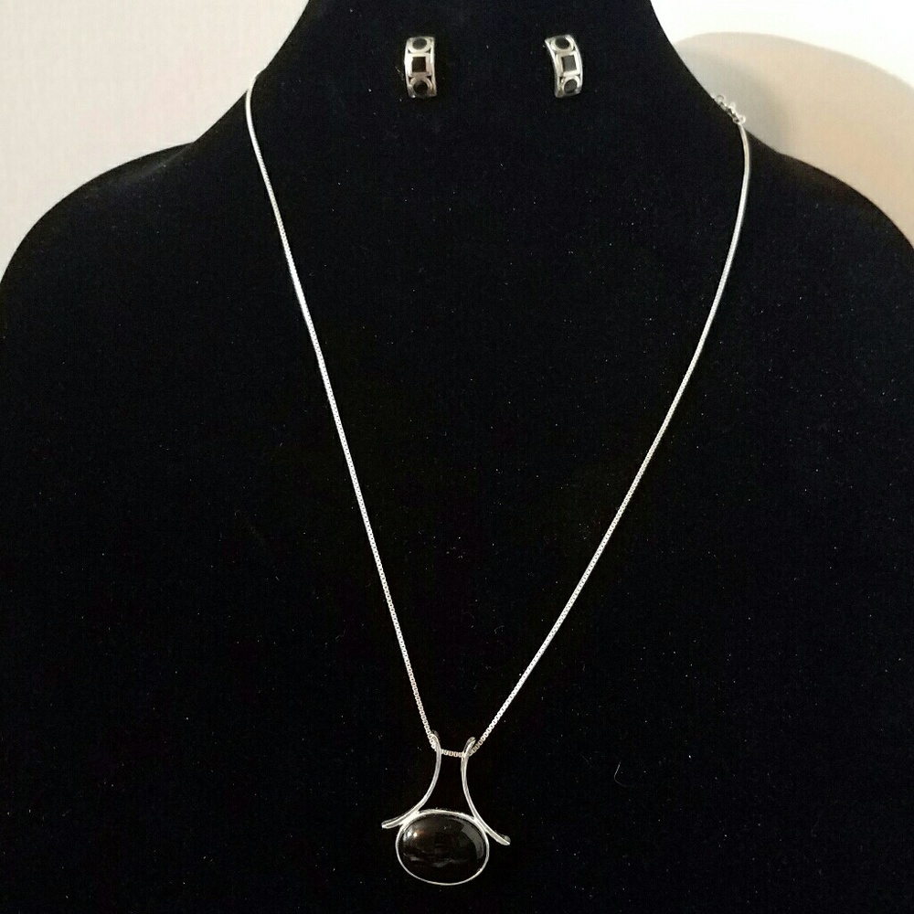 Sterling silver and onyx necklace and earring set