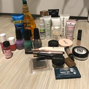 Large Beauty Product Lot