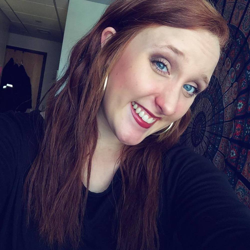 Meet your Posher, Makayla