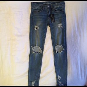 SOLD. American eagle denim x air skinny jean.