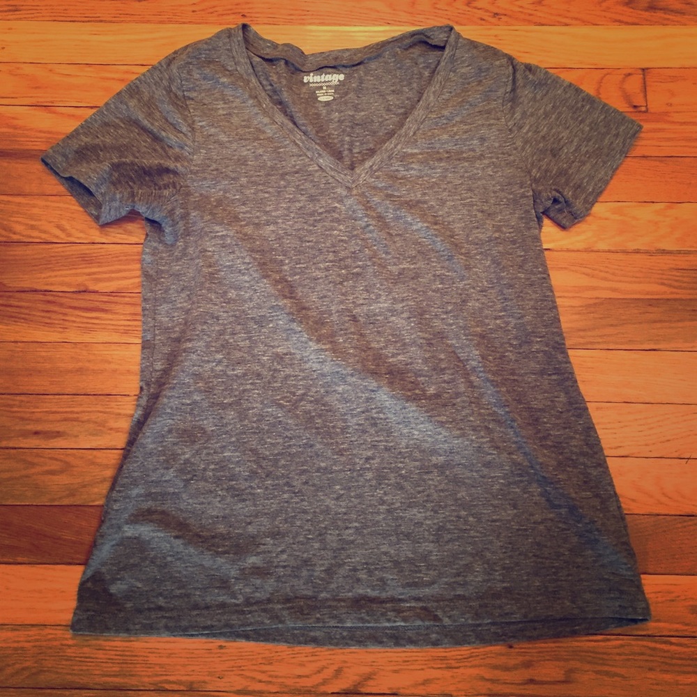 :old navy: vintage style grey tee