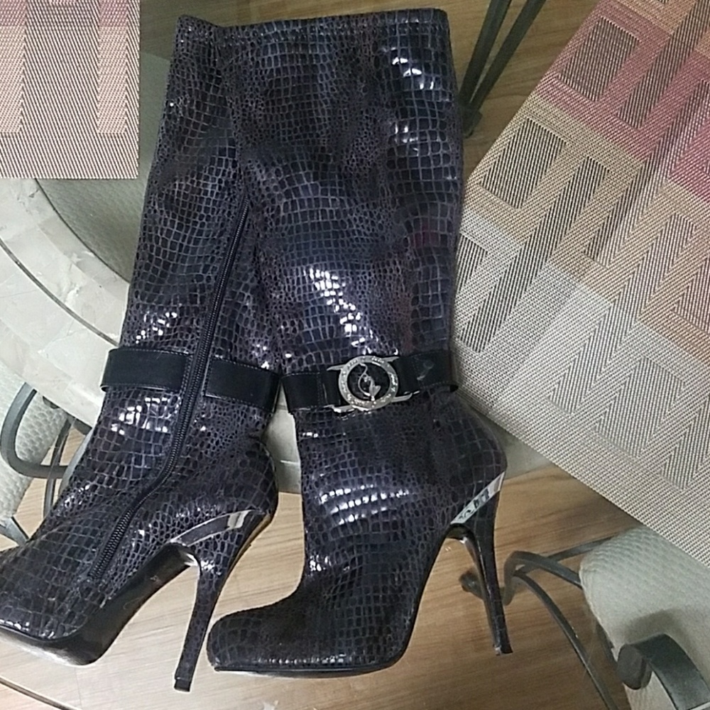 Stiletto boots