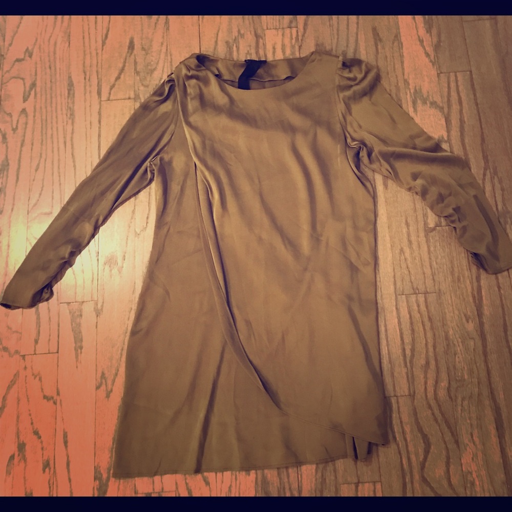 Green dress. 91% silk 9% Lycra