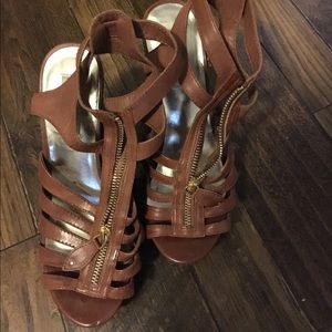 Steve Madden brown wedges
