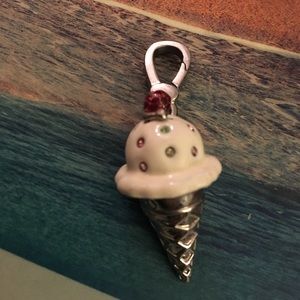 🏖SALE🏖NWOT Juicy Couture ice cream cone charm