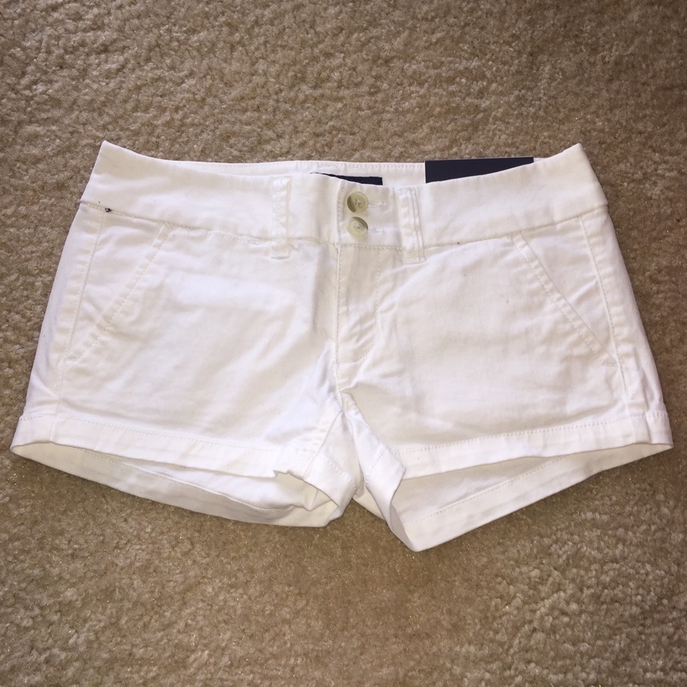 American Eagle Stretch White Shorts Size 00