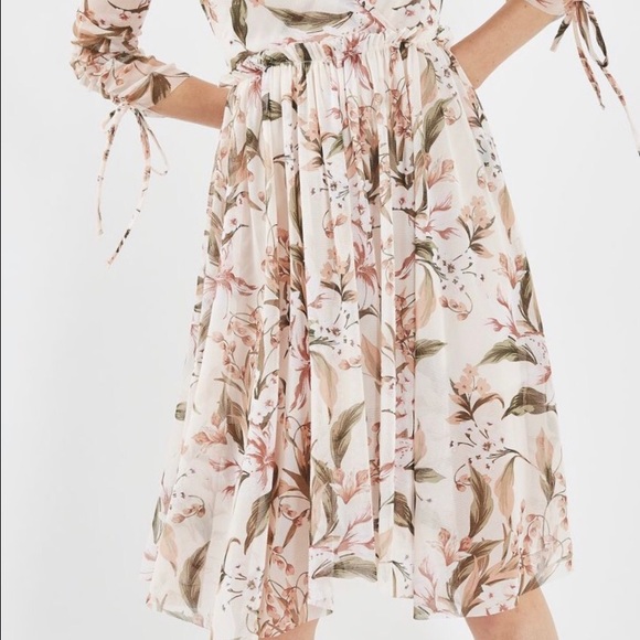 Final sale🎊🎉Lilly floral mesh dress - Picture 4 of 5