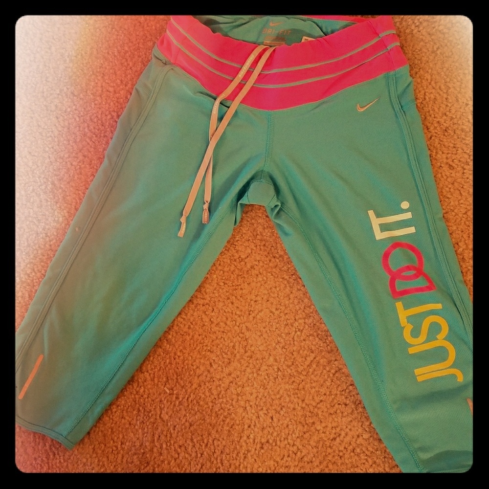 Nike cropped legging