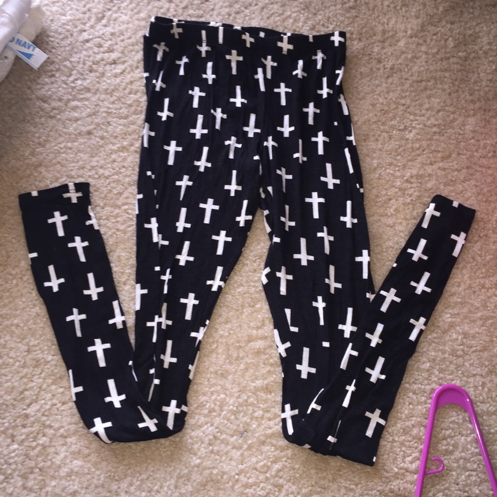 Body Central Cross black&white Leggings NWT Size S