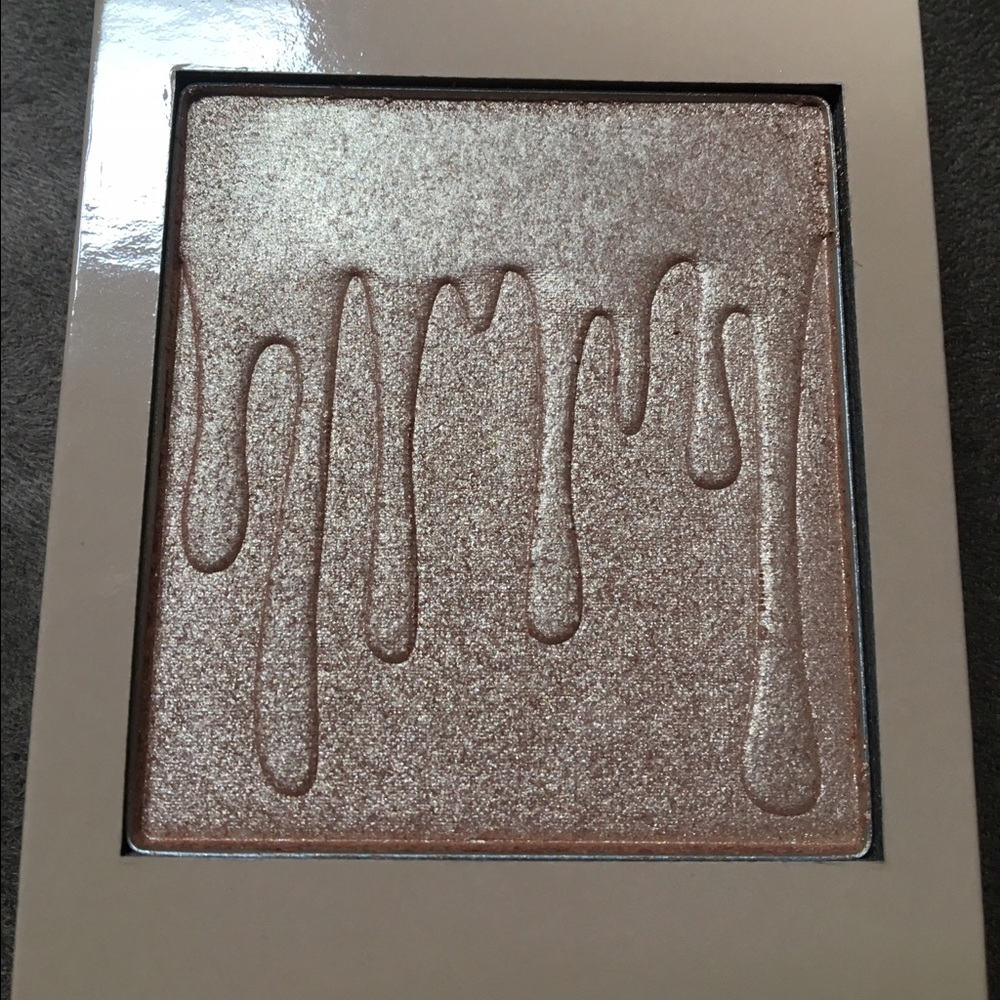 AUTHENTIC Kylie Cosmetics Kylighter