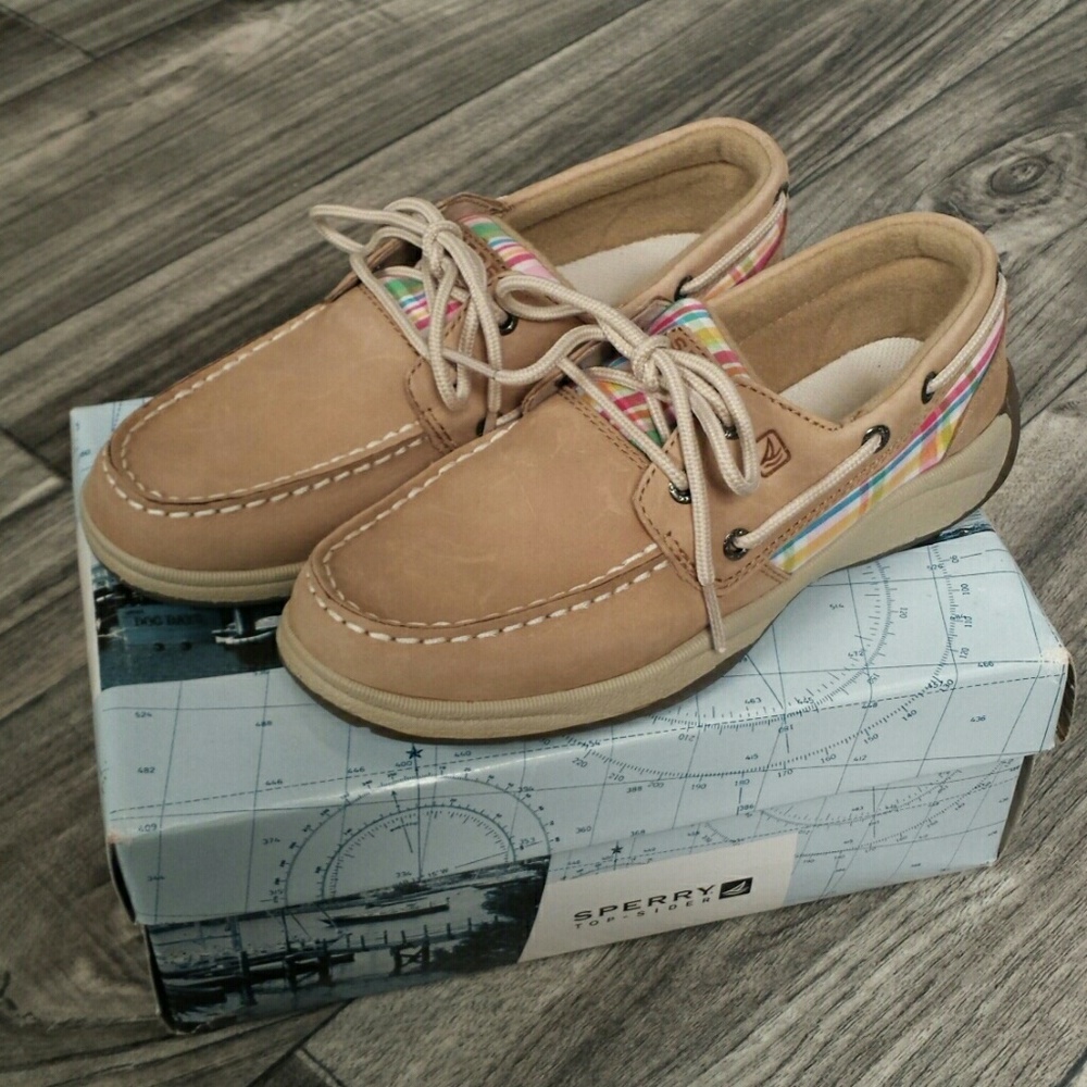 NEW Leather boat shoes