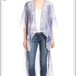 BCBG kimono
