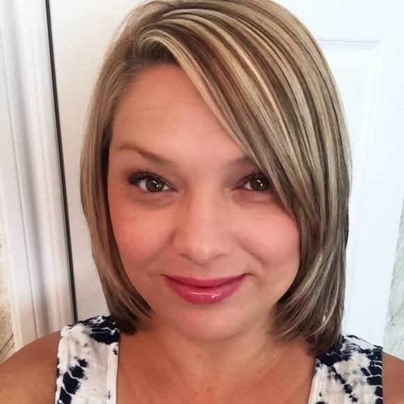 Meet your Posher, Angela - Picture 1 of 1