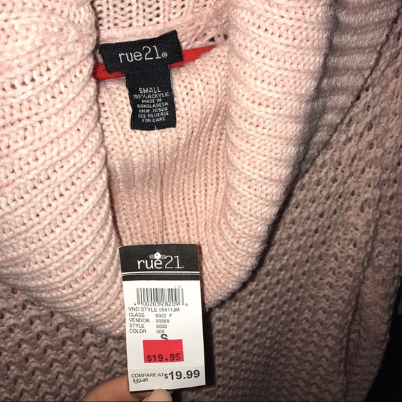 knit sweater - Picture 3 of 4