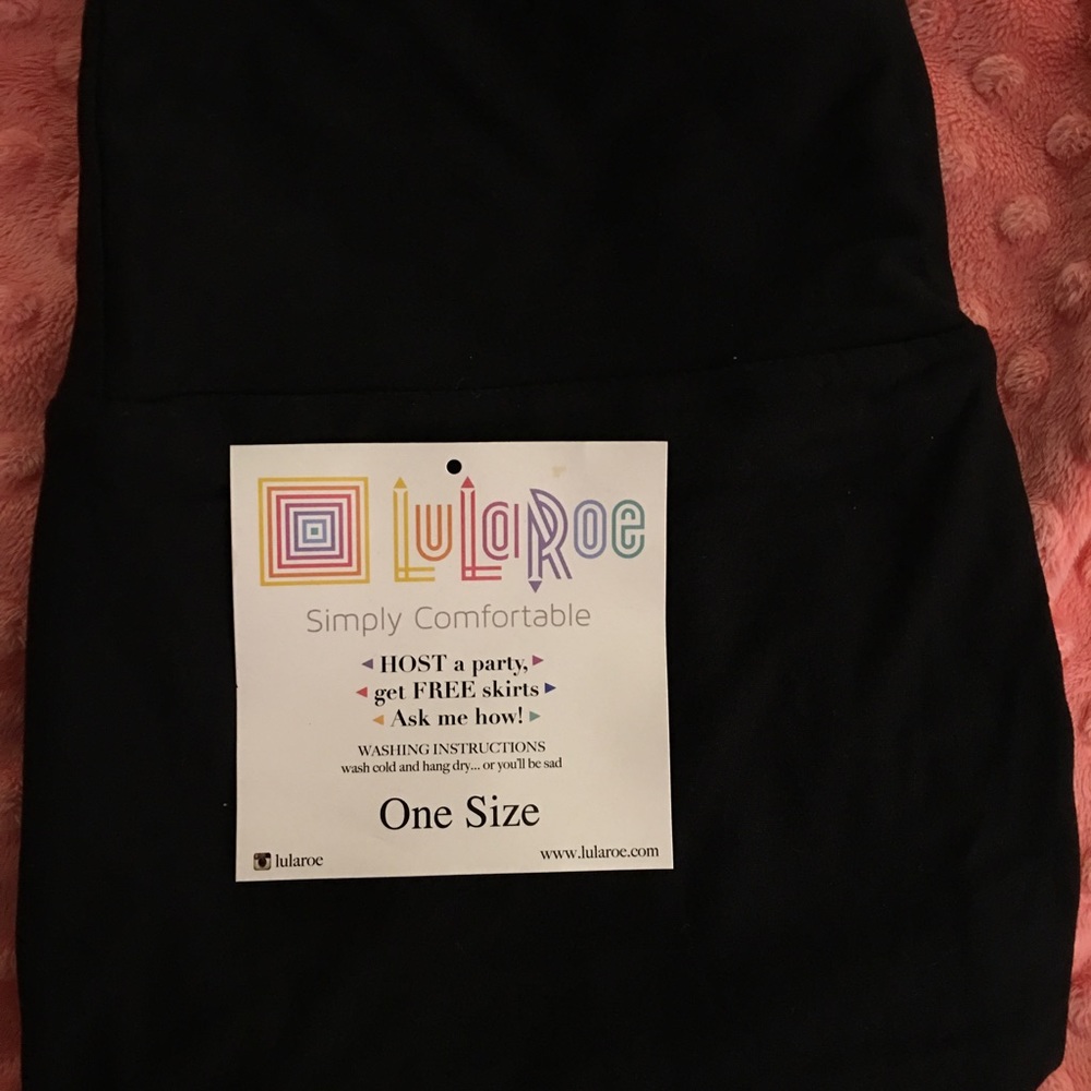 BNWT Lularoe black leggings