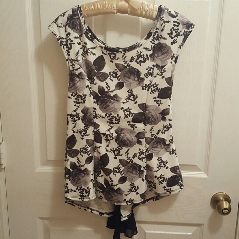 Lime blue high low floral shirt size L