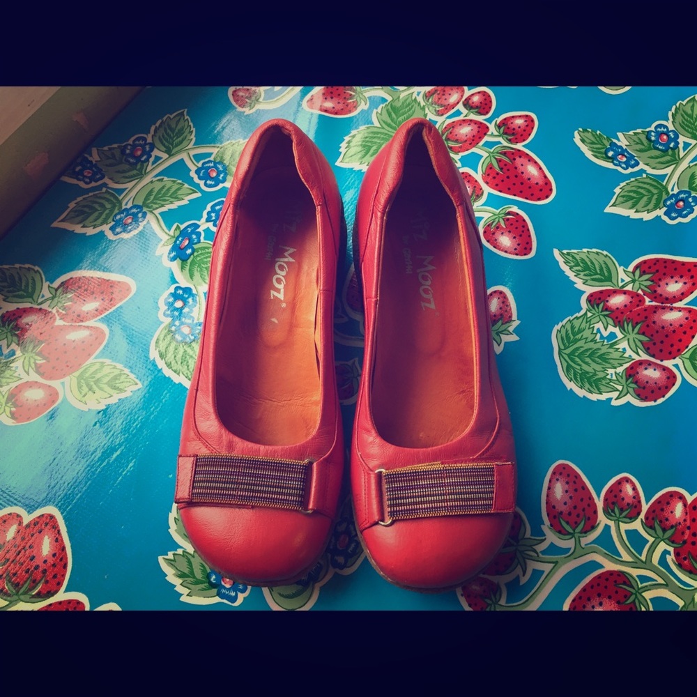 Red Leather Miz Mooz Wedges