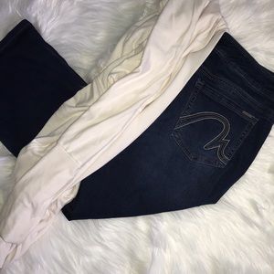 Melissa McCarthy Seven7 jeans