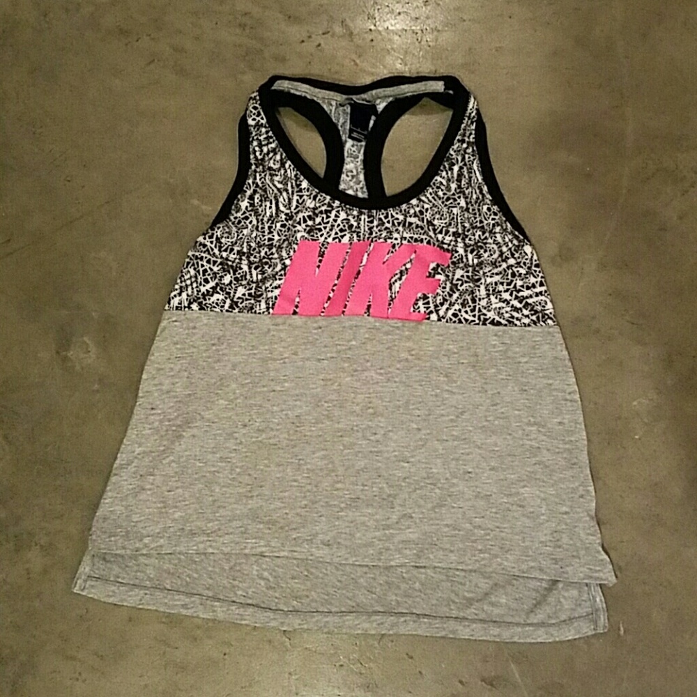 Nike Cropped Tank Top