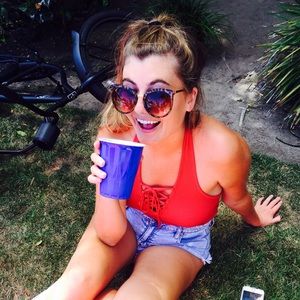 Meet your Posher, Hailey