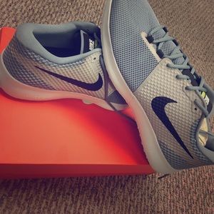 Men's Nike Tennis Shoes