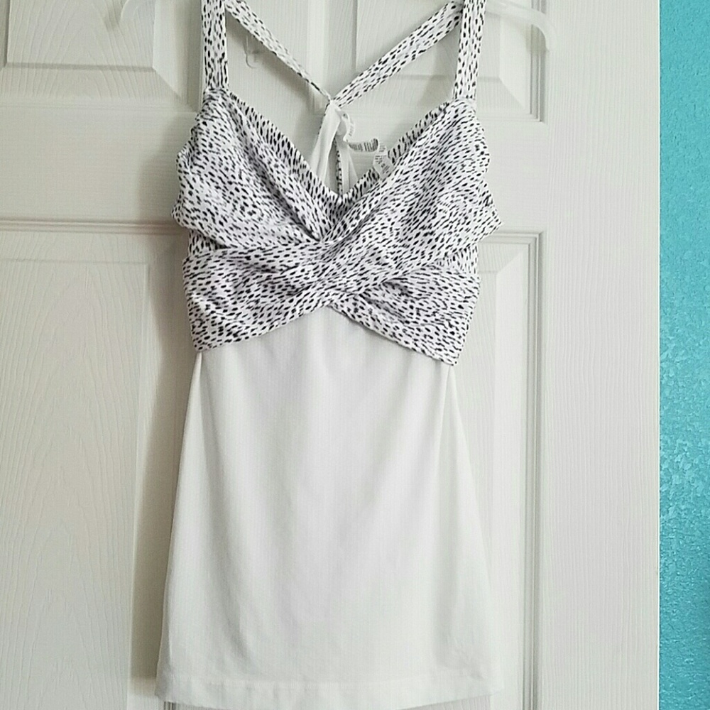Lululemon tank