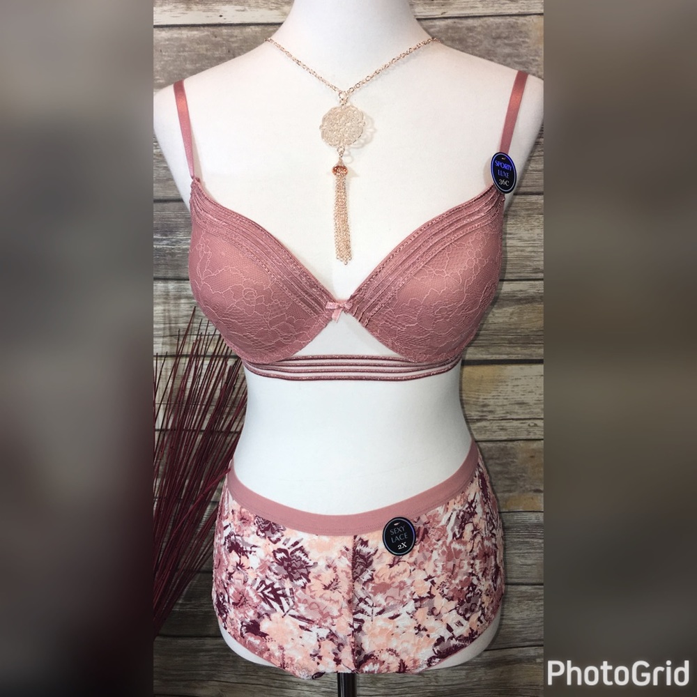 5 FOR $25 3 PEICE SET! BRA/BOY SHORTS/NECKLACE 36C