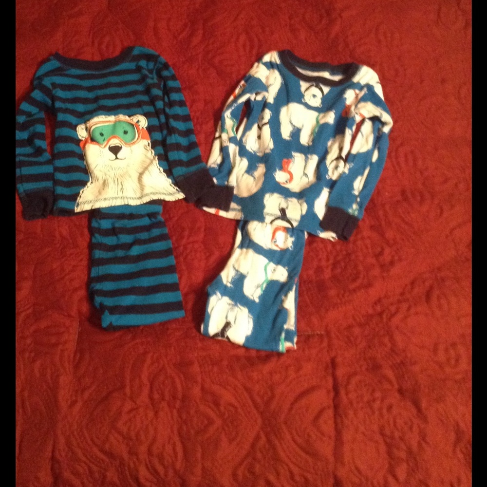 Carters Boys 2 sets of pjs