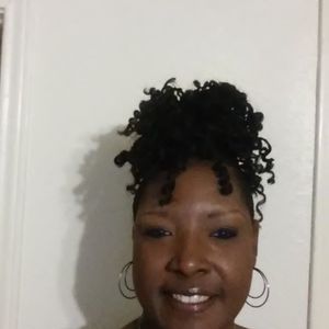 Meet your Posher, Rochelle