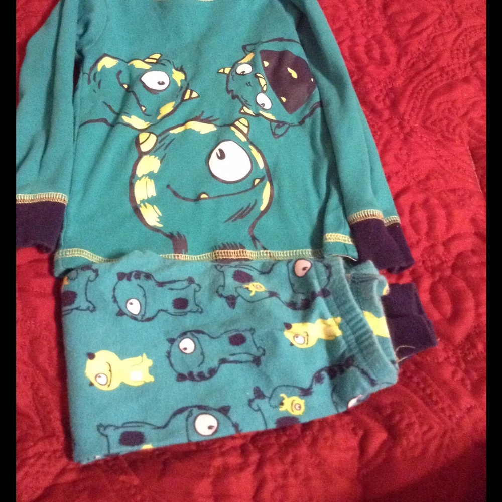 Carters Boys pjs set