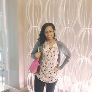 Meet your Posher, Desiree