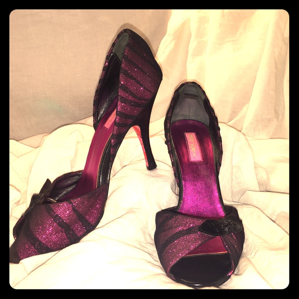 Betsy Johnson 4" pink pumps draped in black tulle.