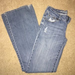 CLOSET CLOSING SOON - Bullhead flare denim jeans