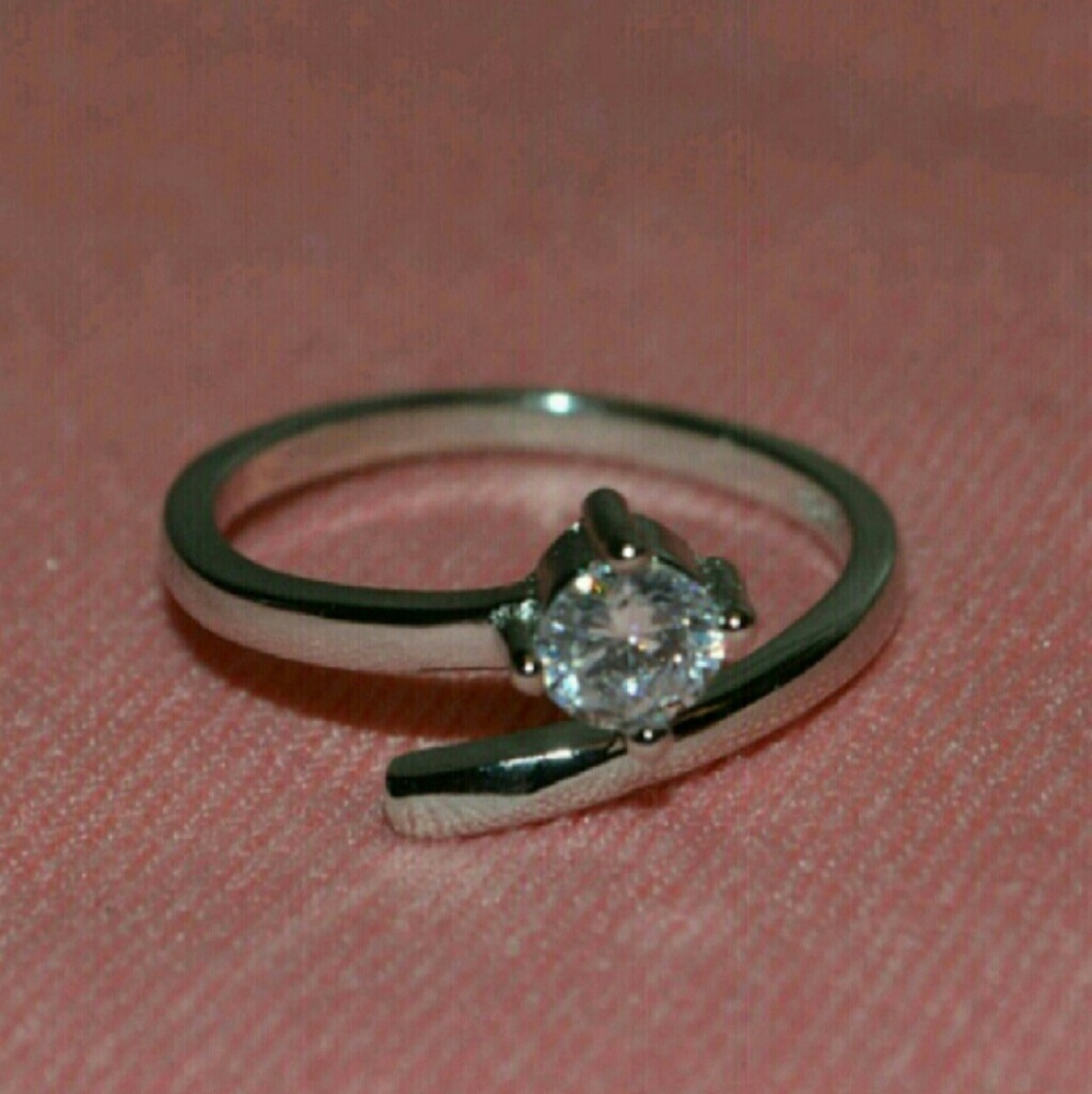 Sterling Silver CZ Gem Midi Knuckle Ring NWT New - Picture 4 of 5