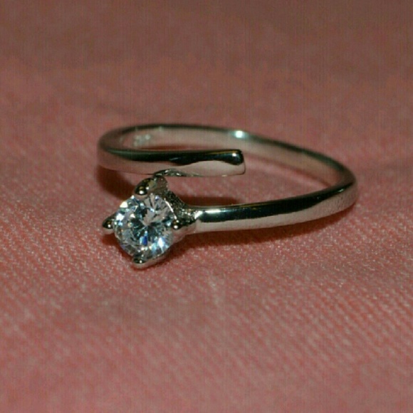 Sterling Silver CZ Gem Midi Knuckle Ring NWT New - Picture 3 of 5