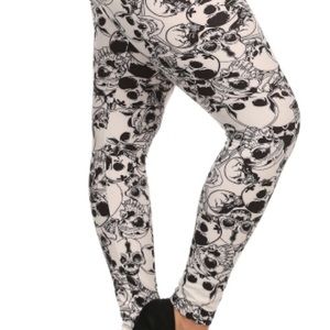 Plus Size Black and White Skulls