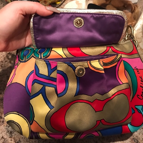 Purse - Picture 4 of 4