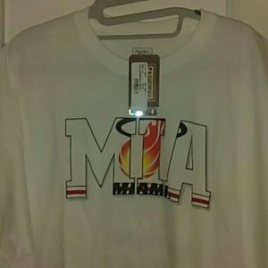 NBA Miami Heat Basketball Men's T-Shirt size XL