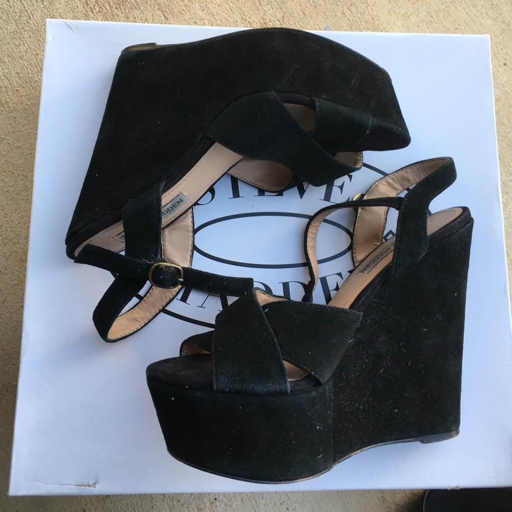 Steve Madden Suede Wedges