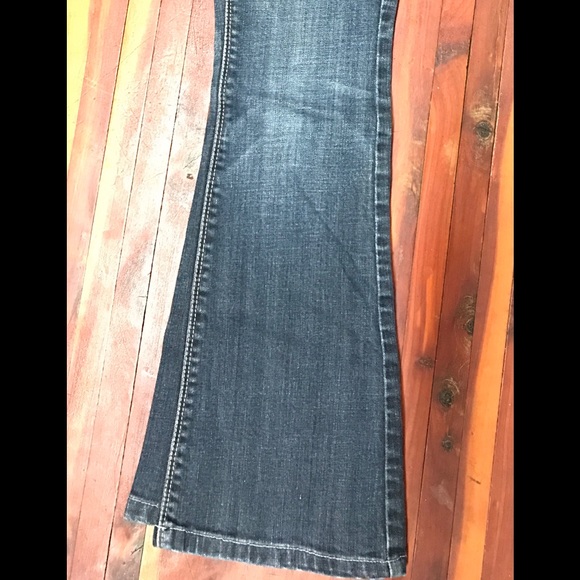 Jeans - Picture 2 of 3