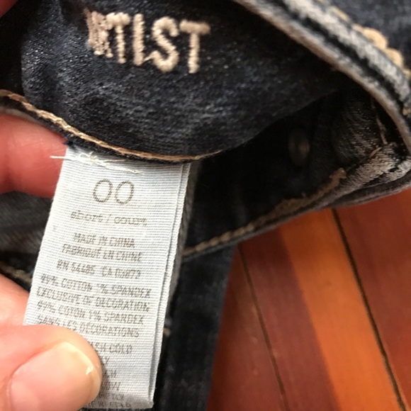 Jeans - Picture 3 of 3