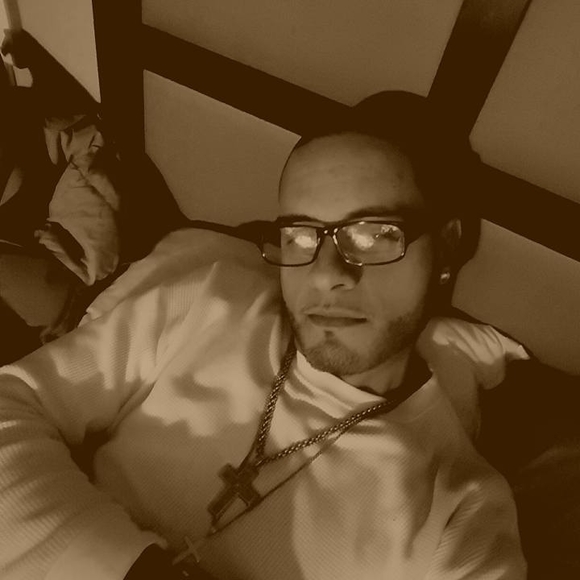 Meet your Posher, David - Picture 1 of 1