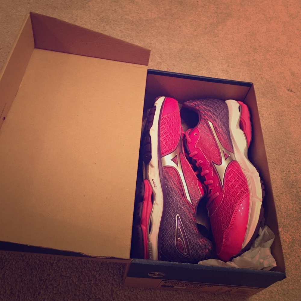 Mizuno synchro mix shoes