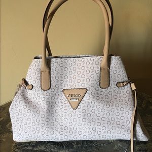 GUESS HANDBAG